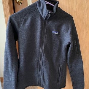 Small long sleeved black Patagonia